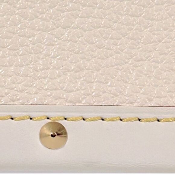 Louis Vuitton Suhali L'Aimable Leather Shoulder Handbag White (Ivory) - Picture 4 of 15
